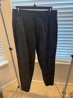 lululemon athletica Black Subtle Camo Jogger Pants